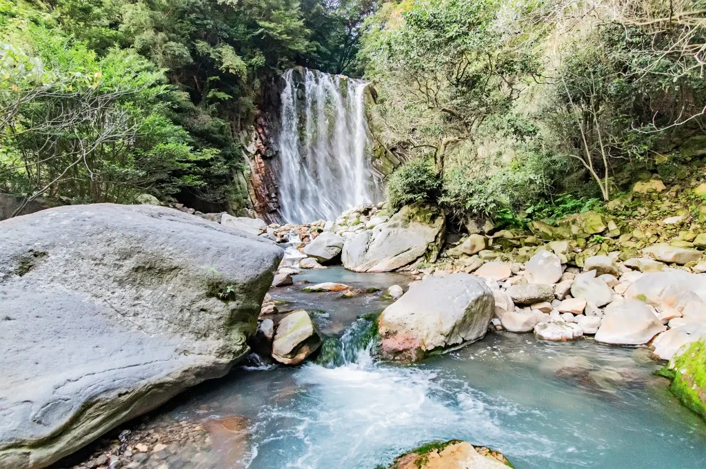 坂本龍馬も癒された霧島へ―歴史と愛が息づく新婚旅行の聖地・静流荘の魅力